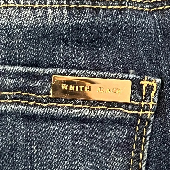 FINAL PRICE White House Black Market Bootcut Jeans - Picture 13 of 13